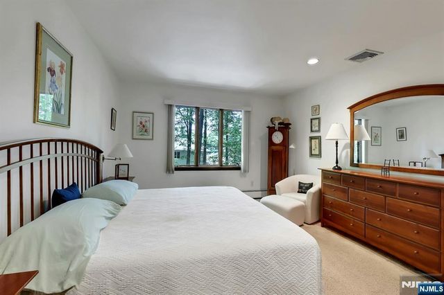 17 Wescott Street, Old Tappan, NJ 07675