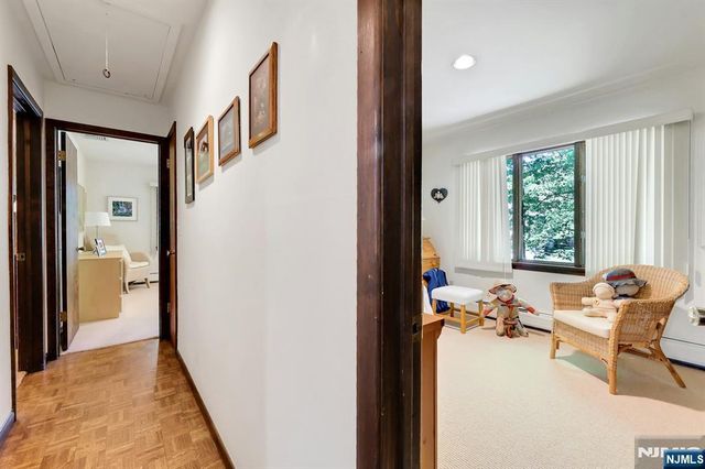 17 Wescott Street, Old Tappan, NJ 07675