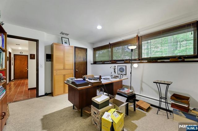 17 Wescott Street, Old Tappan, NJ 07675