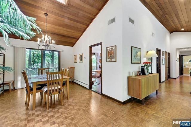 17 Wescott Street, Old Tappan, NJ 07675