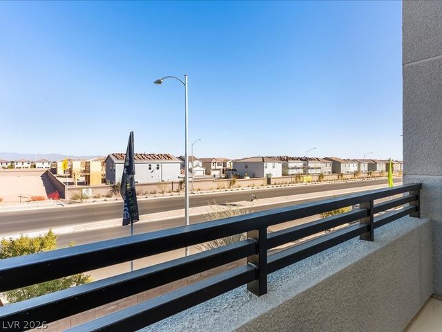 4320 Tallow Falls Avenue, Las Vegas, NV 89141