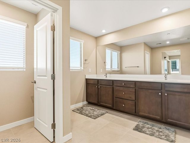 4320 Tallow Falls Avenue, Las Vegas, NV 89141