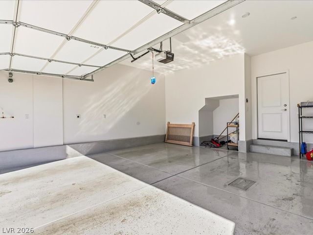 4320 Tallow Falls Avenue, Las Vegas, NV 89141