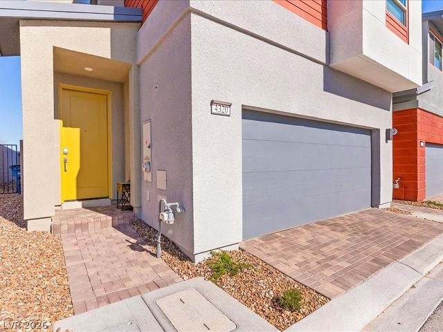 4320 Tallow Falls Avenue, Las Vegas, NV 89141