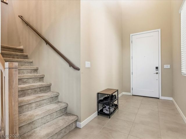 4320 Tallow Falls Avenue, Las Vegas, NV 89141