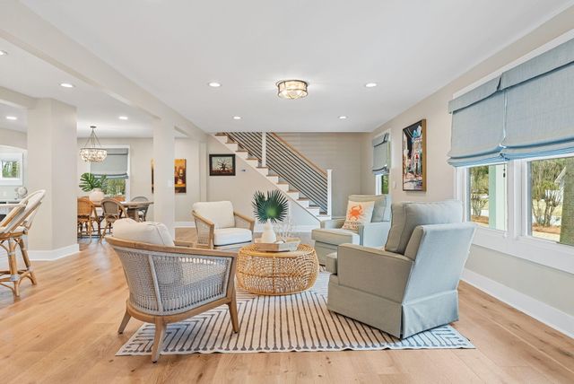 978 Law Lane, Mount Pleasant, SC 29464