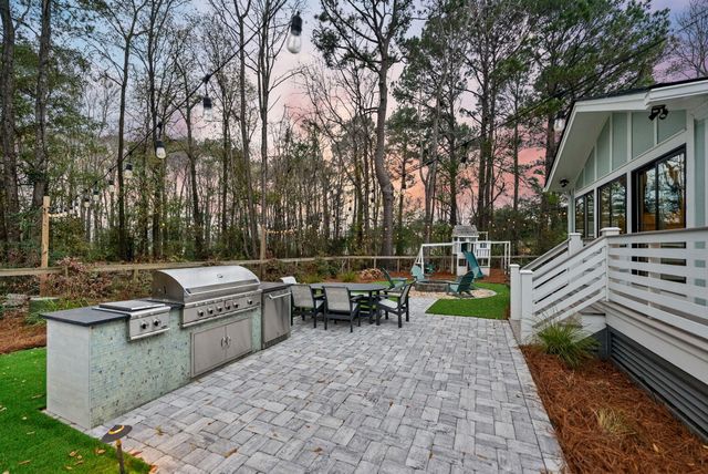 978 Law Lane, Mount Pleasant, SC 29464