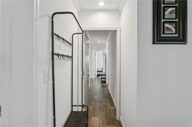 8695 George Washington Memorial HWY, Gloucester, VA 23061