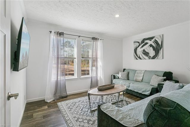 8695 George Washington Memorial HWY, Gloucester, VA 23061