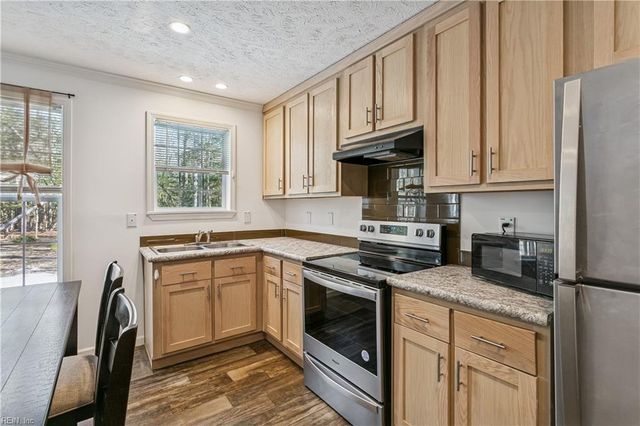 8695 George Washington Memorial HWY, Gloucester, VA 23061