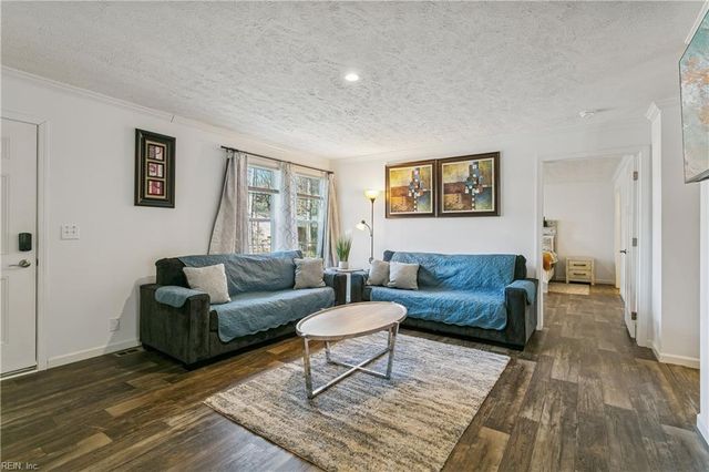 8695 George Washington Memorial HWY, Gloucester, VA 23061