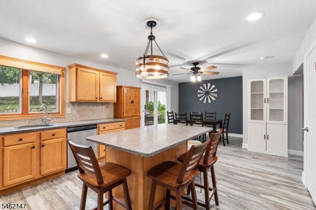 17 Pequot Rd, Ringwood Boro, NJ 07456