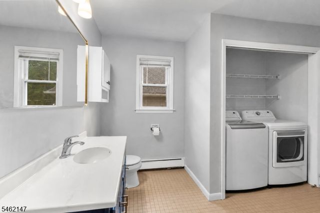 17 Pequot Rd, Ringwood Boro, NJ 07456