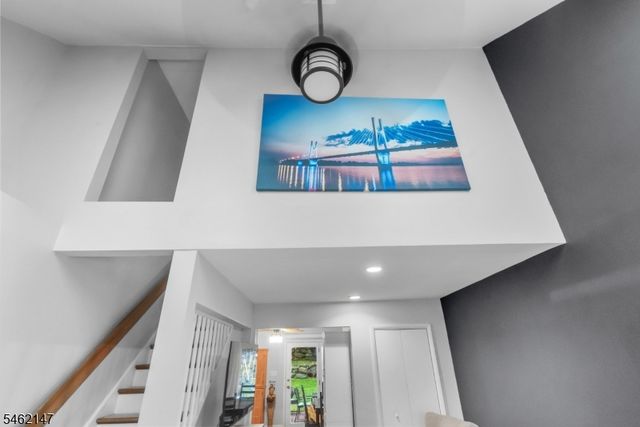 17 Pequot Rd, Ringwood Boro, NJ 07456