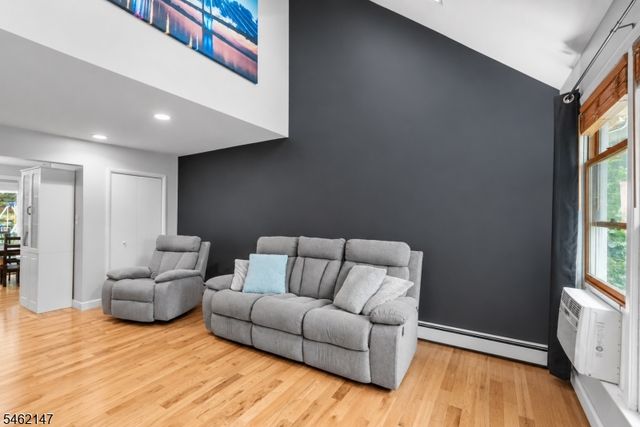 17 Pequot Rd, Ringwood Boro, NJ 07456