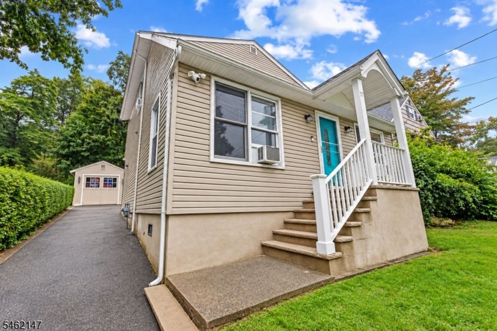 17 Pequot Rd, Ringwood Boro, NJ 07456 — photo 3