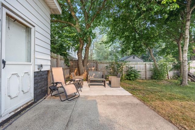 1628 Pennoyer Avenue, Grand Haven, MI 49417