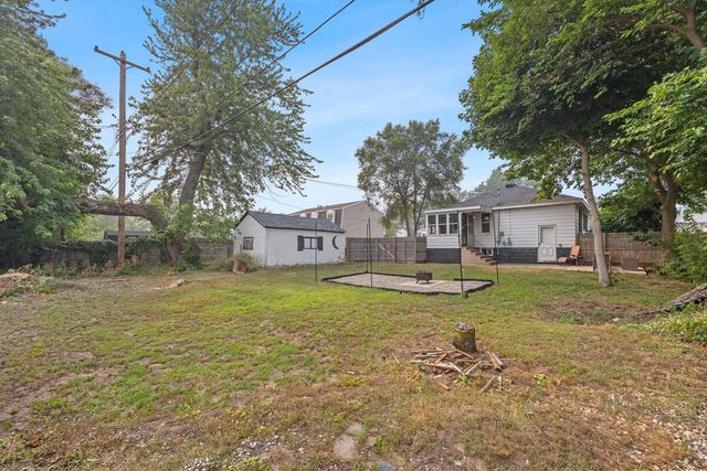 1628 Pennoyer Avenue, Grand Haven, MI 49417