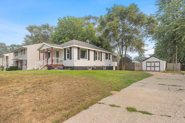 1628 Pennoyer Avenue, Grand Haven, MI 49417