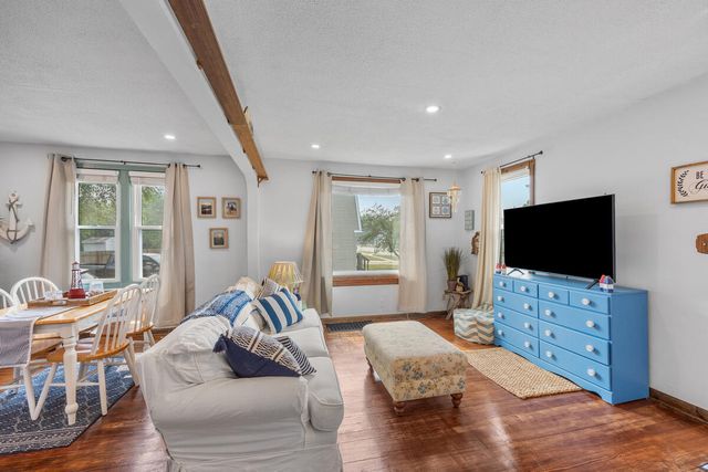 1628 Pennoyer Avenue, Grand Haven, MI 49417