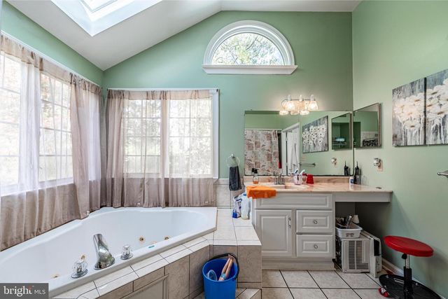 2404 POPLAR DR, Baltimore, MD 21207