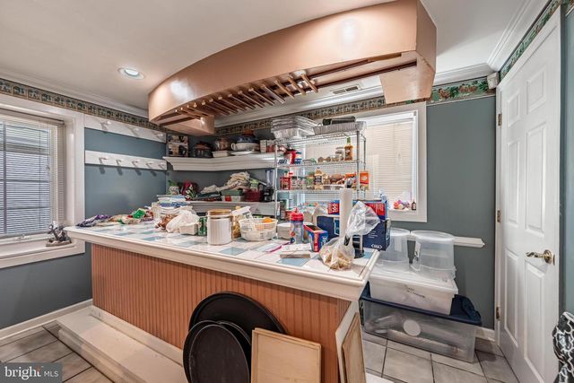 2404 POPLAR DR, Baltimore, MD 21207