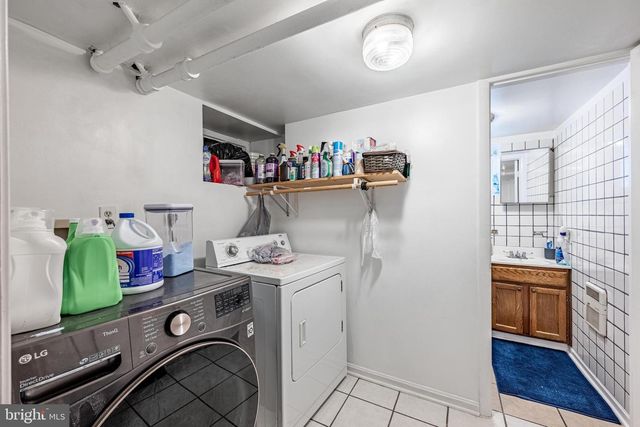 2404 POPLAR DR, Baltimore, MD 21207