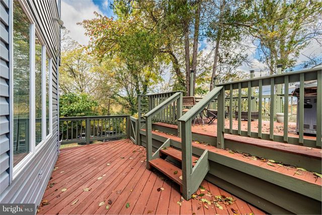 2404 POPLAR DR, Baltimore, MD 21207