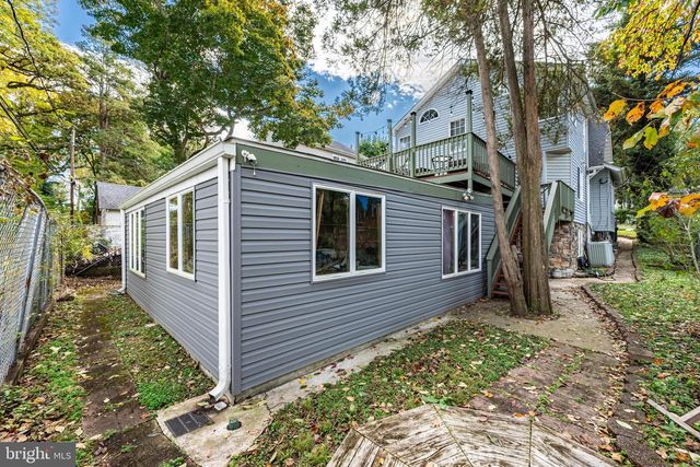 2404 POPLAR DR, Baltimore, MD 21207