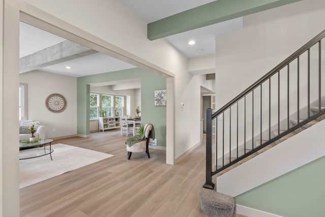 1203 W Locust Street, Davenport, IA 52804