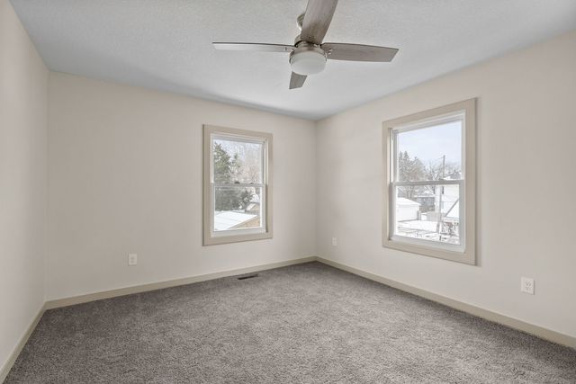 1203 W Locust Street, Davenport, IA 52804