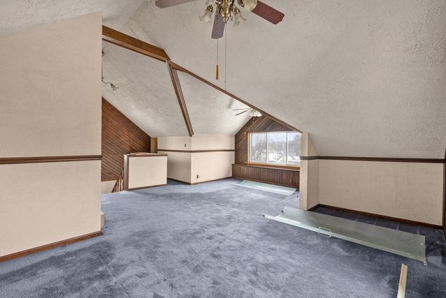 1203 W Locust Street, Davenport, IA 52804