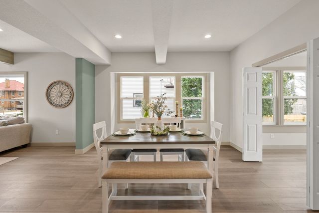 1203 W Locust Street, Davenport, IA 52804