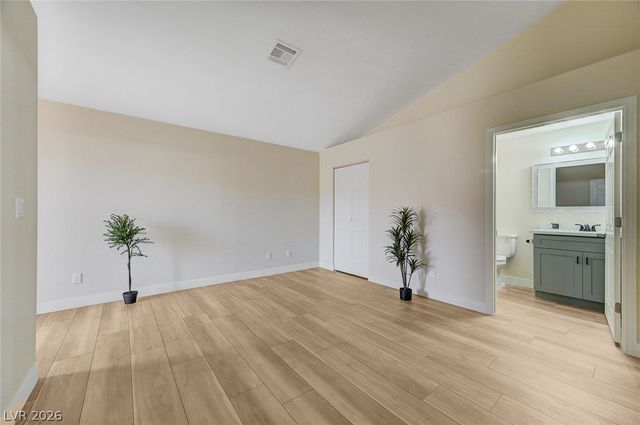 1632 North Torrey Pines Drive 101, Las Vegas, NV 89108