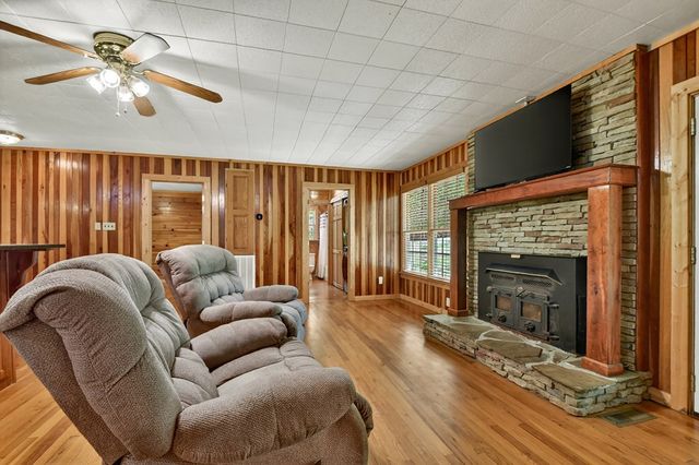 588 Padena Drive, Morganton, GA 30560