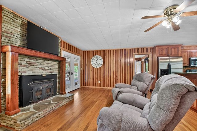 588 Padena Drive, Morganton, GA 30560