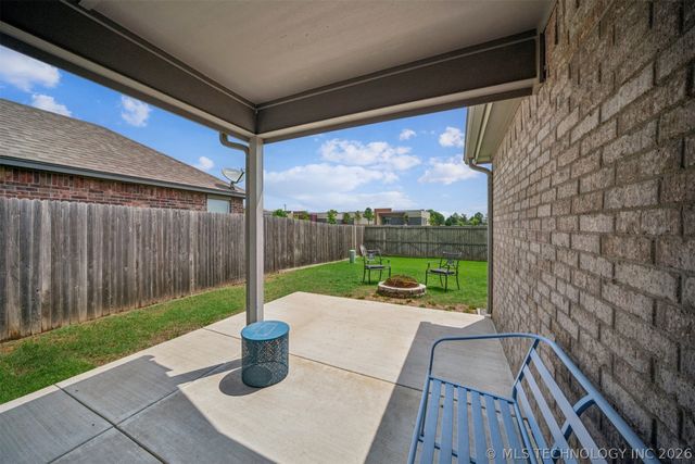 12213 N 131st Avenue E, Collinsville, OK 74021
