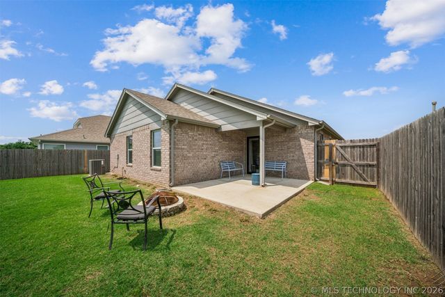 12213 N 131st Avenue E, Collinsville, OK 74021
