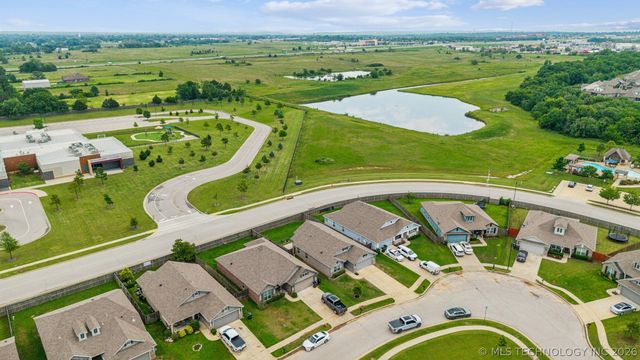 12213 N 131st Avenue E, Collinsville, OK 74021