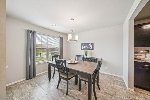 12213 N 131st Avenue E, Collinsville, OK 74021