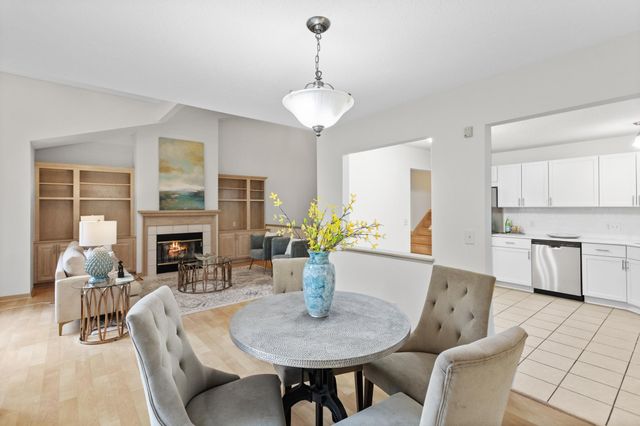 2260 Sherwood Court, Minnetonka, MN 55305