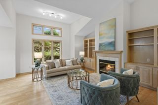 2260 Sherwood Court, Minnetonka, MN 55305