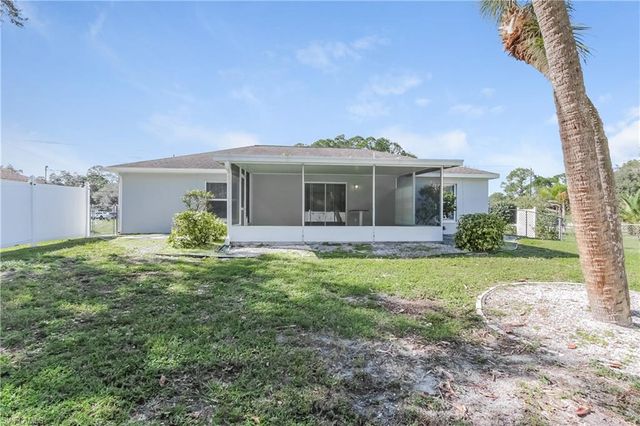 1762 S Chamberlain BLVD, North Port, FL 34286