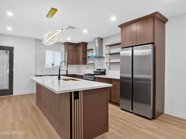 3202 W GARFIELD Street, Phoenix, AZ 85009
