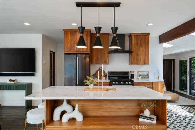 918 3rd Street, Hermosa Beach, CA 90254