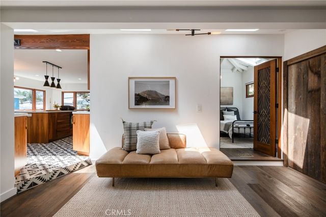 918 3rd Street, Hermosa Beach, CA 90254