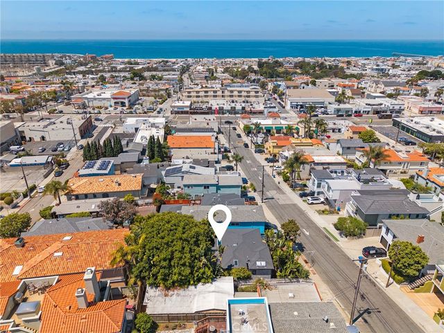 918 3rd Street, Hermosa Beach, CA 90254