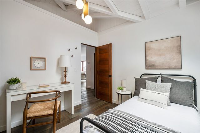 918 3rd Street, Hermosa Beach, CA 90254