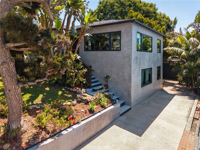 918 3rd Street, Hermosa Beach, CA 90254