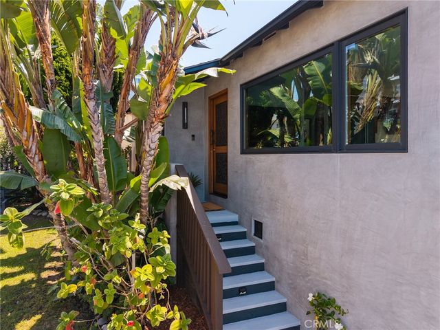 918 3rd Street, Hermosa Beach, CA 90254